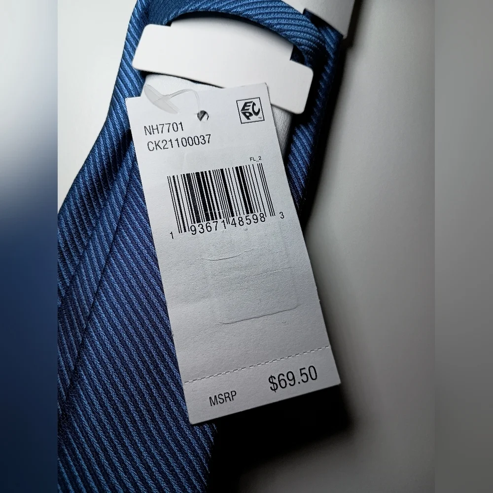 🩷 Calvin Klein Men's Tie